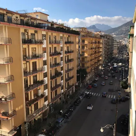 Panzió Al Corso 16 *